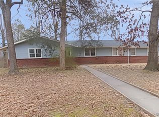 1707 Davis Ln, Hopewell, VA 23860