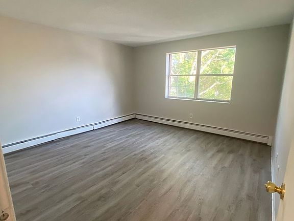 3rd image of 158-162 Water St #4