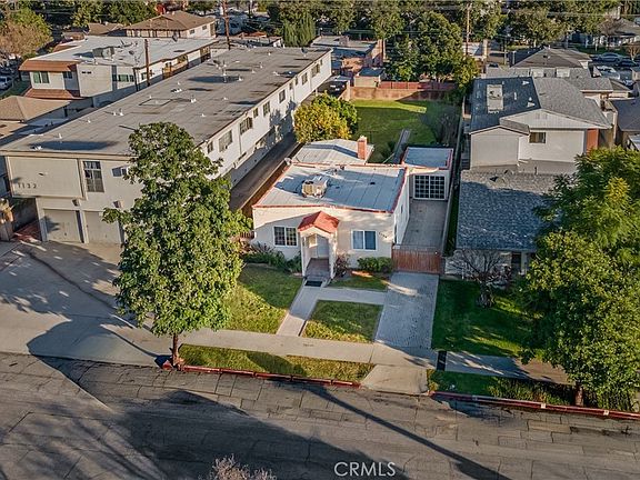 5th image of 1126 Rosedale Ave