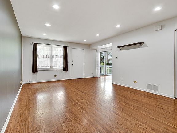 4th image of 311 Northwestern Ct Unit B