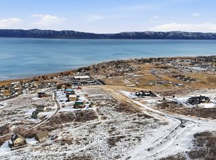 574 N Crestview Dr, Garden City, UT 84028