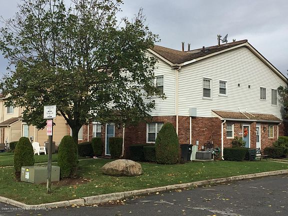 2nd image of 11 Revere Ln #A