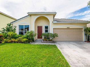 5855 SW 102nd Ave, Cooper City, FL 33328