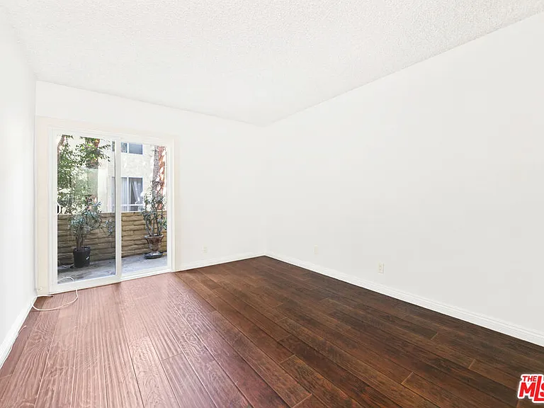 5600 Kensington Way #104 — Photo 19