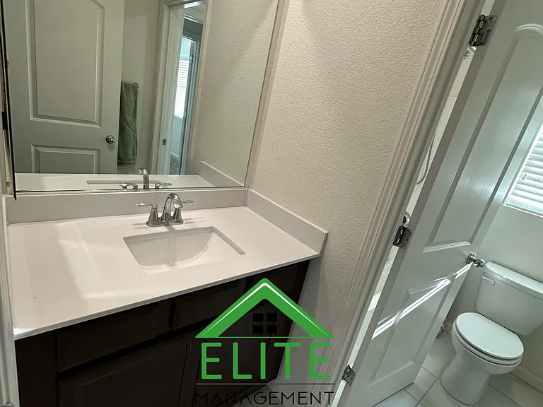 2551 Chuck Yeager Cir — Photo 12