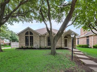 1500 Warren Dr, Desoto, TX 75115