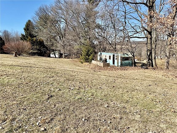 3rd image of 701 Chicora Rd