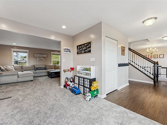 4th image of 2361 Haflinger Dr