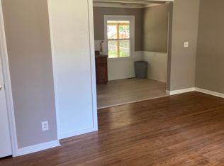 9112 Richards Dr, Raytown, MO 64133