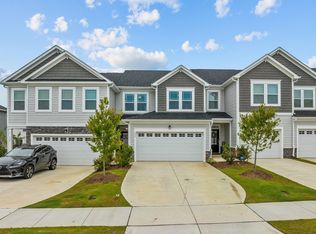 122 Roebuck Ln, Garner, NC 27529