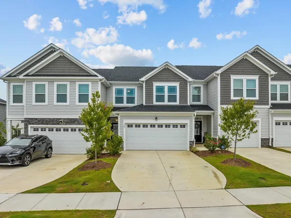 122 Roebuck Ln, Garner, NC 27529