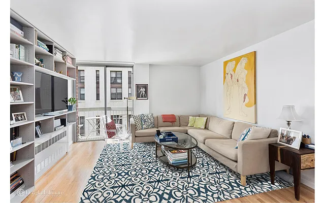 Rented by Douglas Elliman | media 7