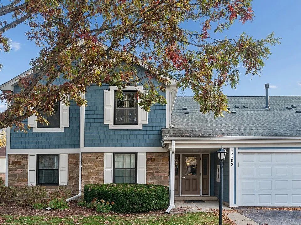 1102 Woodbury Ln #2-B