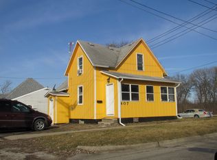 407 N 2nd St, Champaign, IL