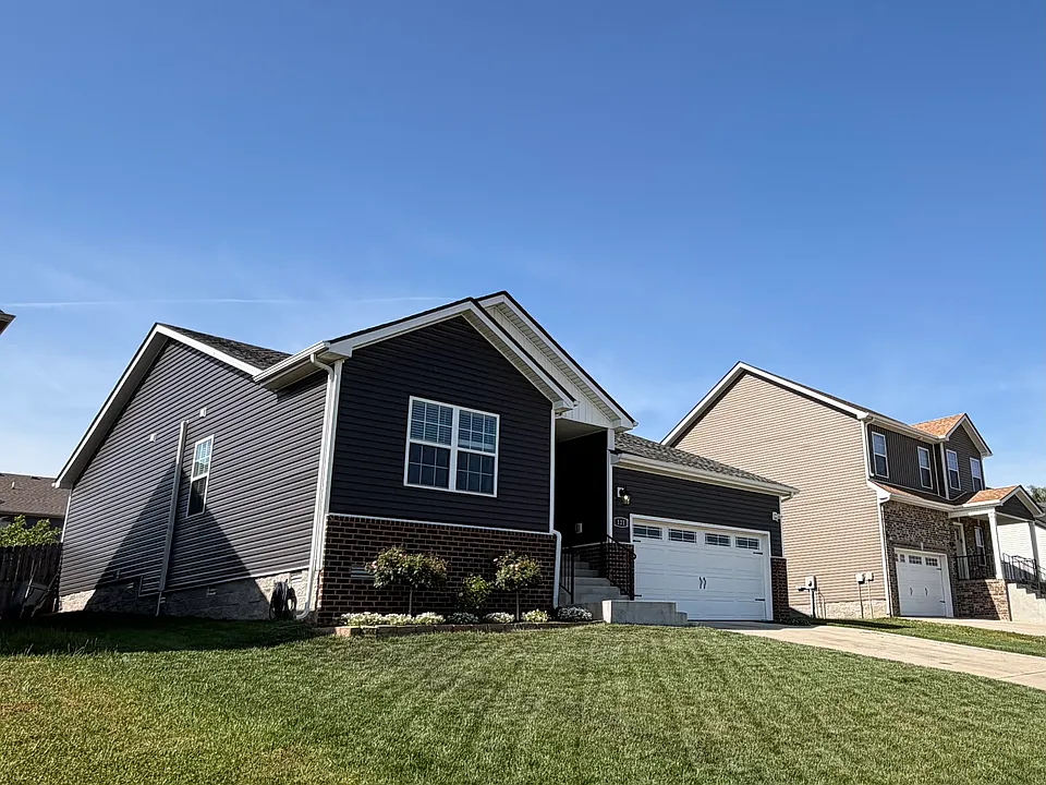 121 Ardell Dr