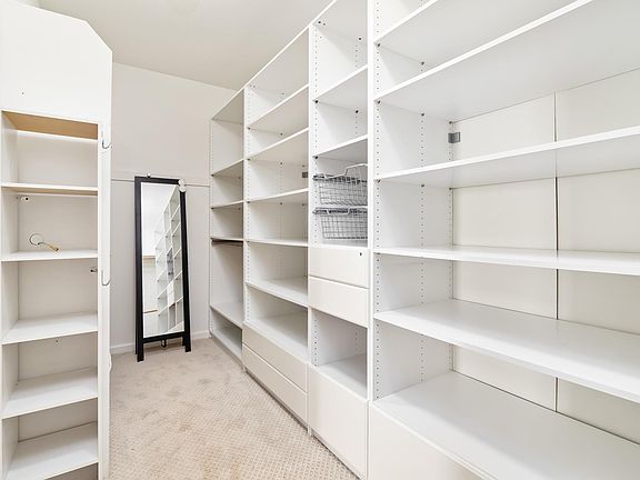 5th image of 1824 Bright Willow Cir