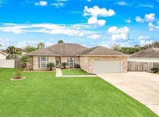 2132 Summertree Dr, Slidell, LA 70460
