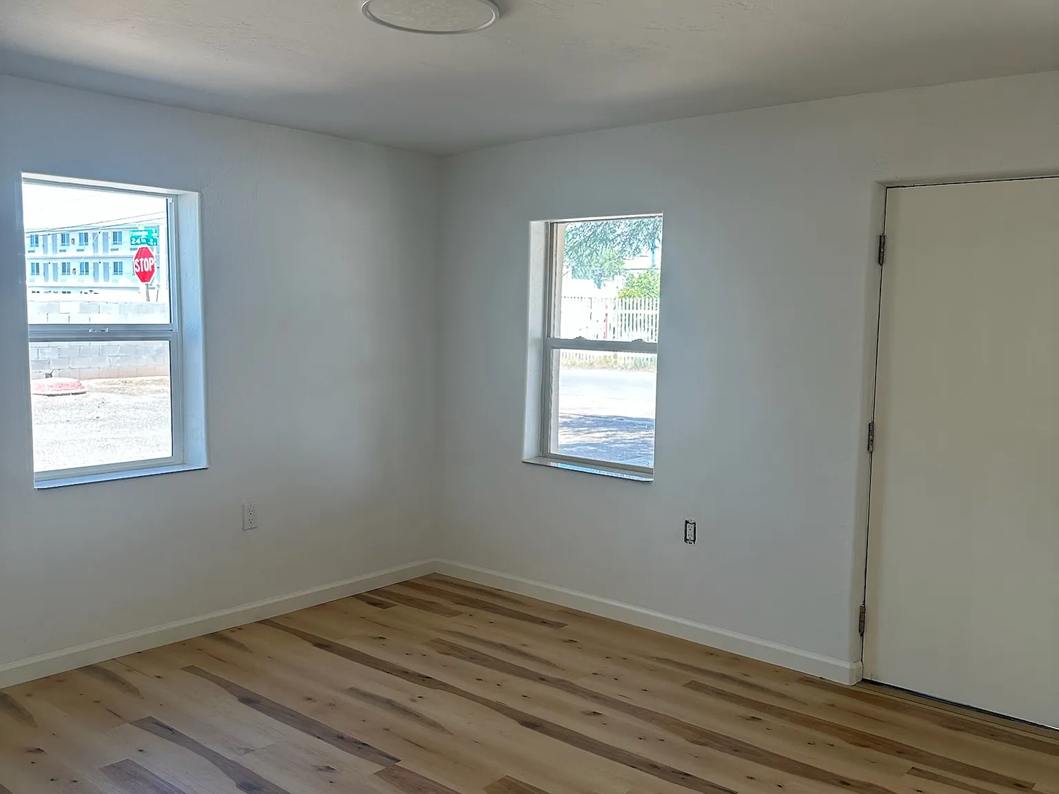 2 bed, 821 sqft, $550 — Photo 2