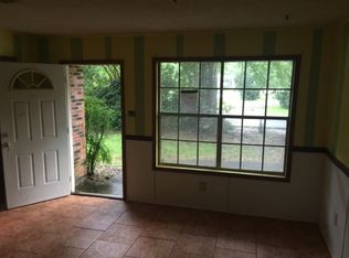 8100 Bellflower St, Moss Point, MS 39562
