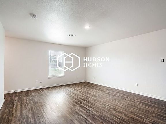 4th image of 808 Walnut Ave