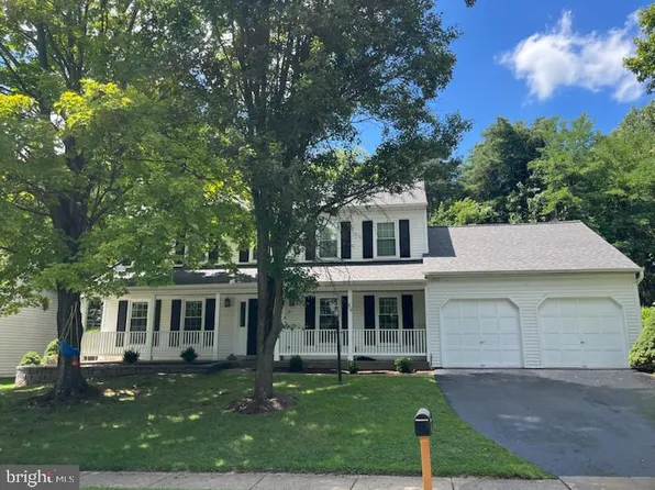 279 Terrie Dr, Sterling, VA 20165