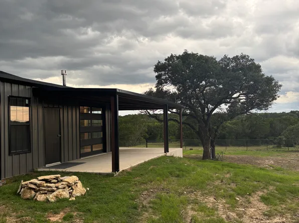 1034 Sanctuary Dr, Tolar, TX 76476