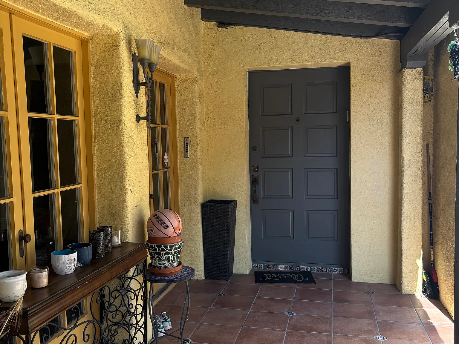 4 bed, 2176 sqft, $9,200 — Photo 4