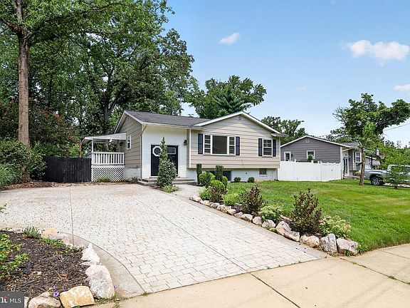 3rd image of 7608 Devries Dr