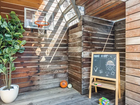 85 Leonard Street image 21 of 24