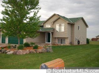 817 Elm St, Belle Plaine, MN 56011