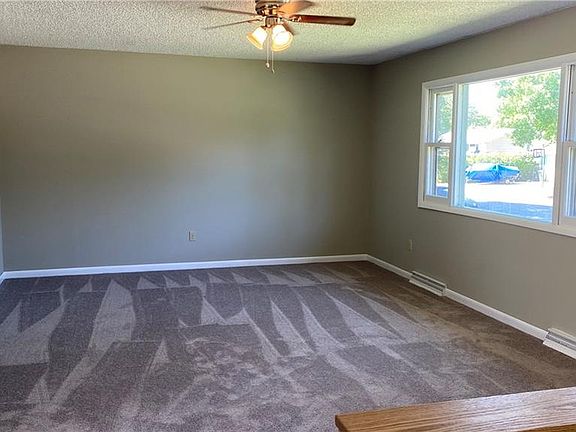 4th image of 2602 Howard Ave