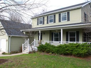 102 Dayspring Dr, Columbia, MO 65203