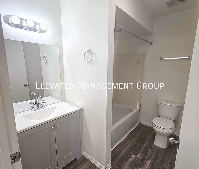 1209 Dickerson Dr SE #A — Photo 7