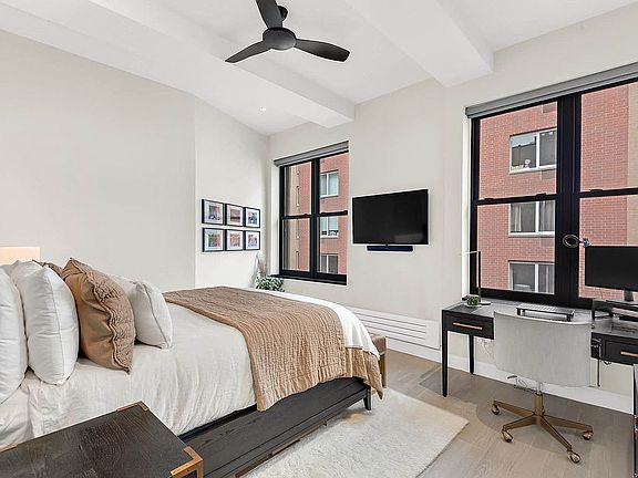 4th image of 521 W 47th St APT 3B