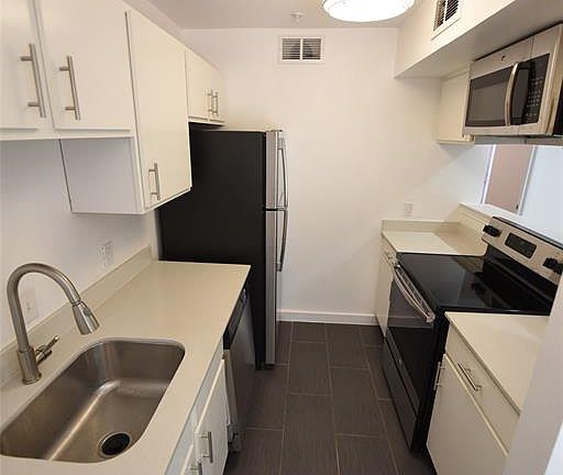 5th image of 5408 Reiger Ave APT 104