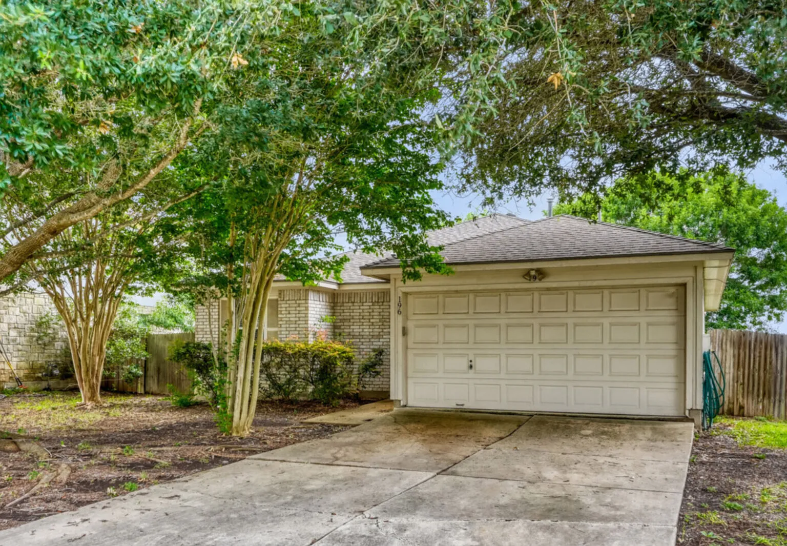 3 bed, 2.0 bath, 1125 sqft, $1,795 — Photo 2