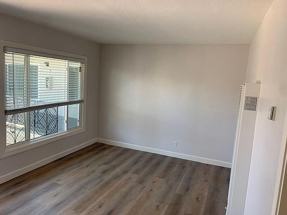 4th image of 314 E Poplar Ave