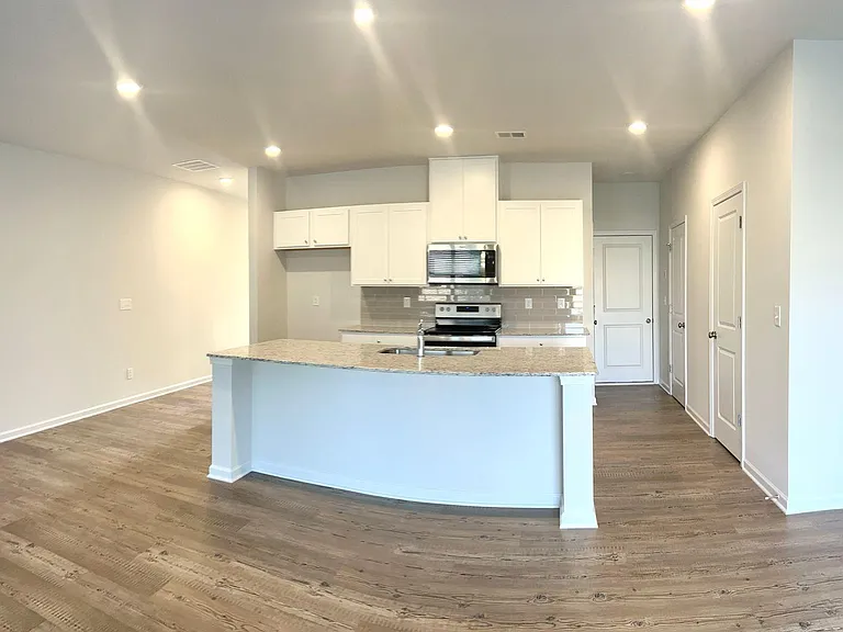 122 Founders Dr #42 — Photo 8