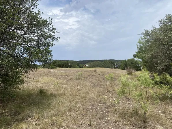 1225 Mountain Valley Dr, Concan, TX 78838