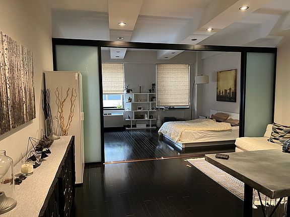 4th image of 20 Pine St APT 1216