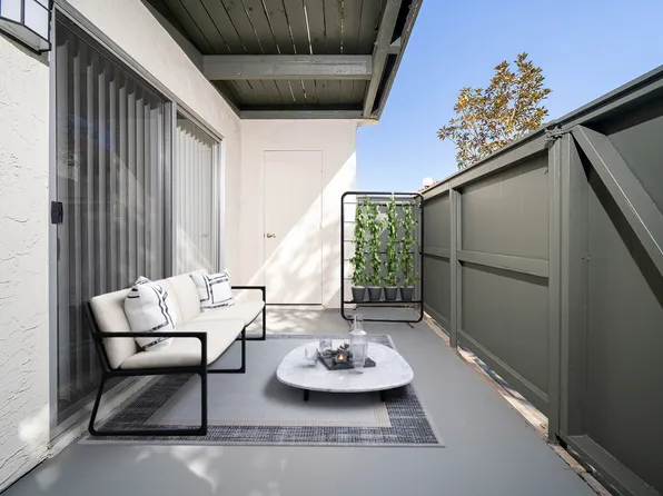 251 Weston Cir #1, Vista, CA 92083