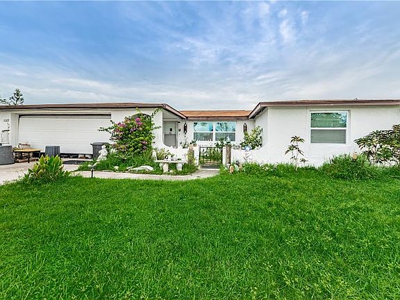 2nd image of 3227 Bright Dr
