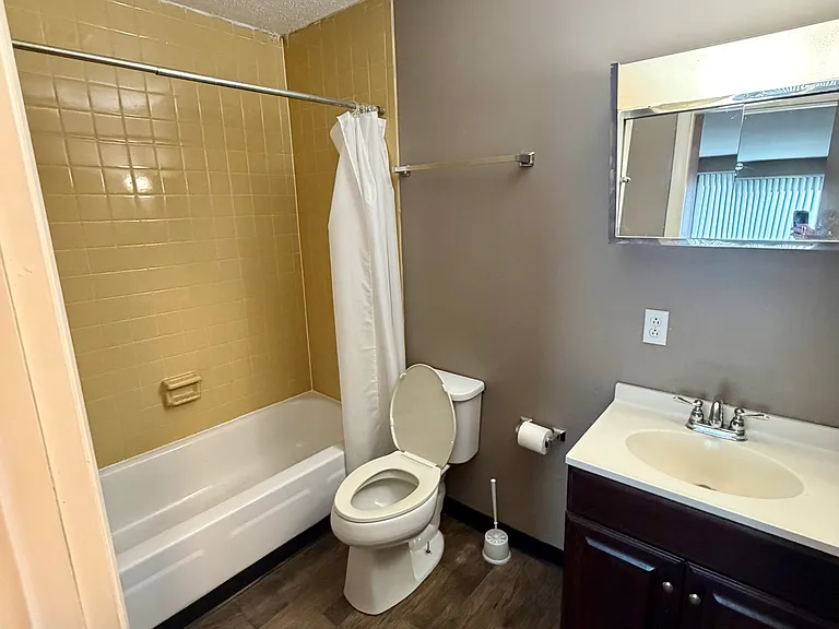 2713 Burnet Ave #5 — Photo 4