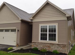 37 Golden Oaks Way, Rochester, NY 14624