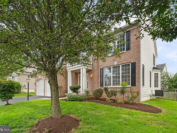2nd image of 8208 Kerfoot Dr