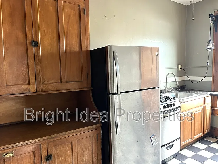2202 Hennepin Ave E #5 — Photo 3