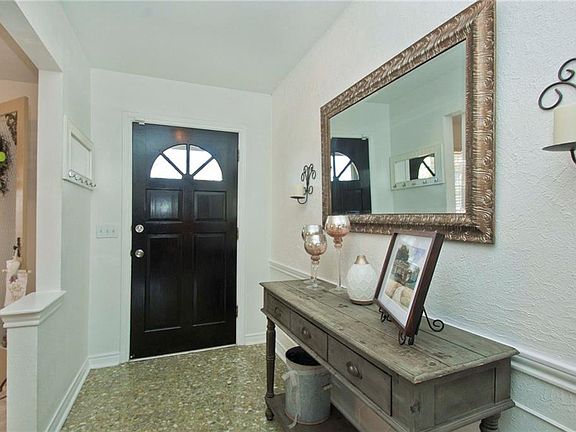 2nd image of 1808 Midcrest Dr