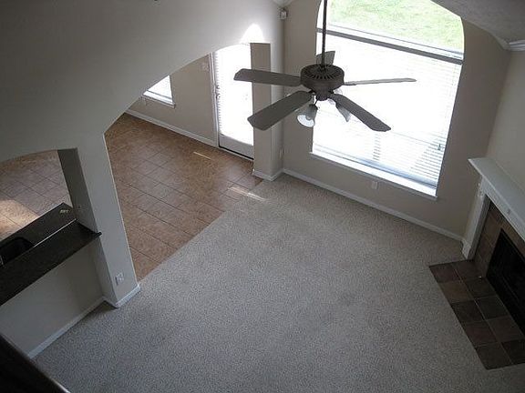 4th image of 12543 Saratoga Woods Ln