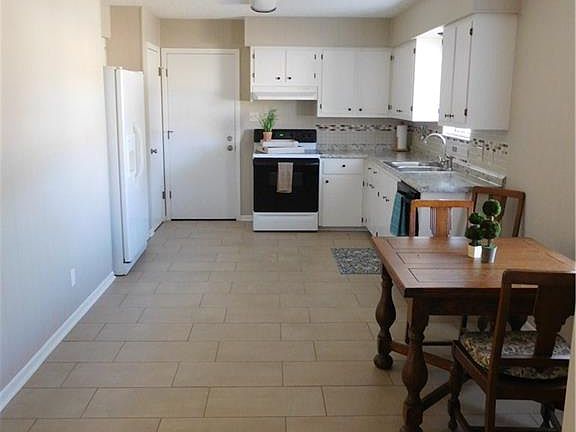 3rd image of 4309 Mimosa Dr