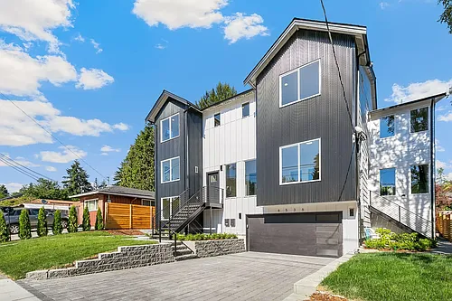 6536 25th Ave NE Photo 1